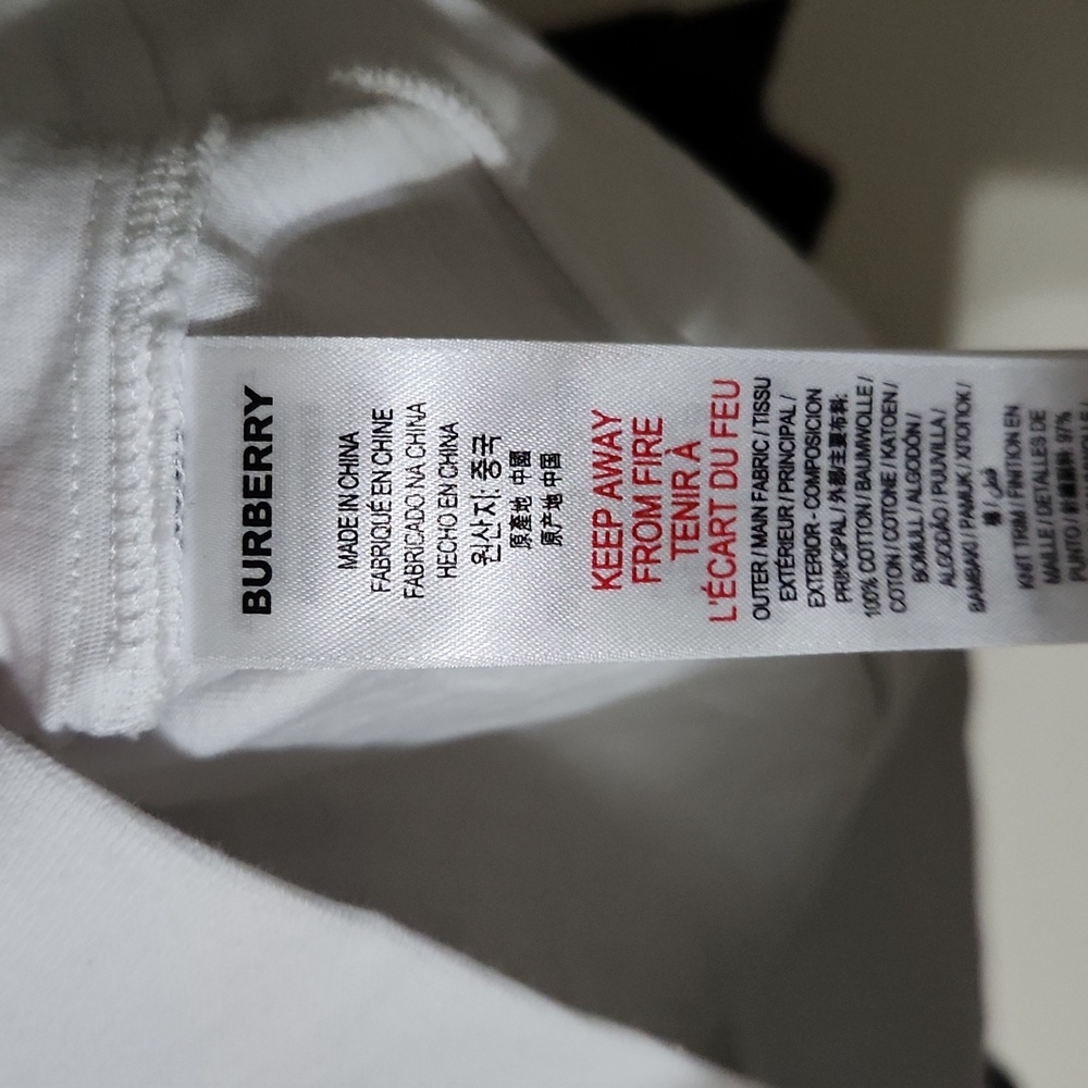 Burberry London Distorted Photo T Shirt - Picture 6 of 8
